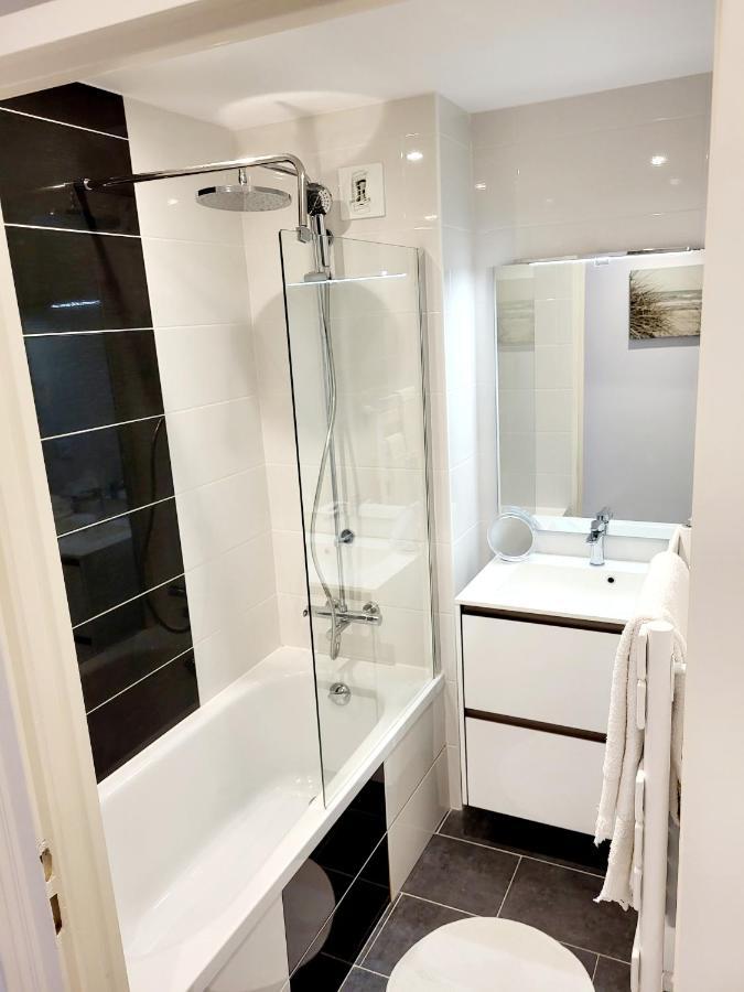 Remblai Des Sables D'Olonne - 2 Chambres - Parking Et Piscine Les Sables-dʼOlonne Buitenkant foto