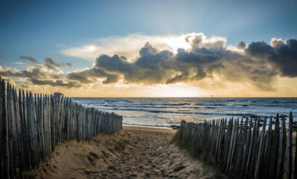 Remblai Des Sables D'Olonne - 2 Chambres - Parking Et Piscine Les Sables-dʼOlonne Buitenkant foto
