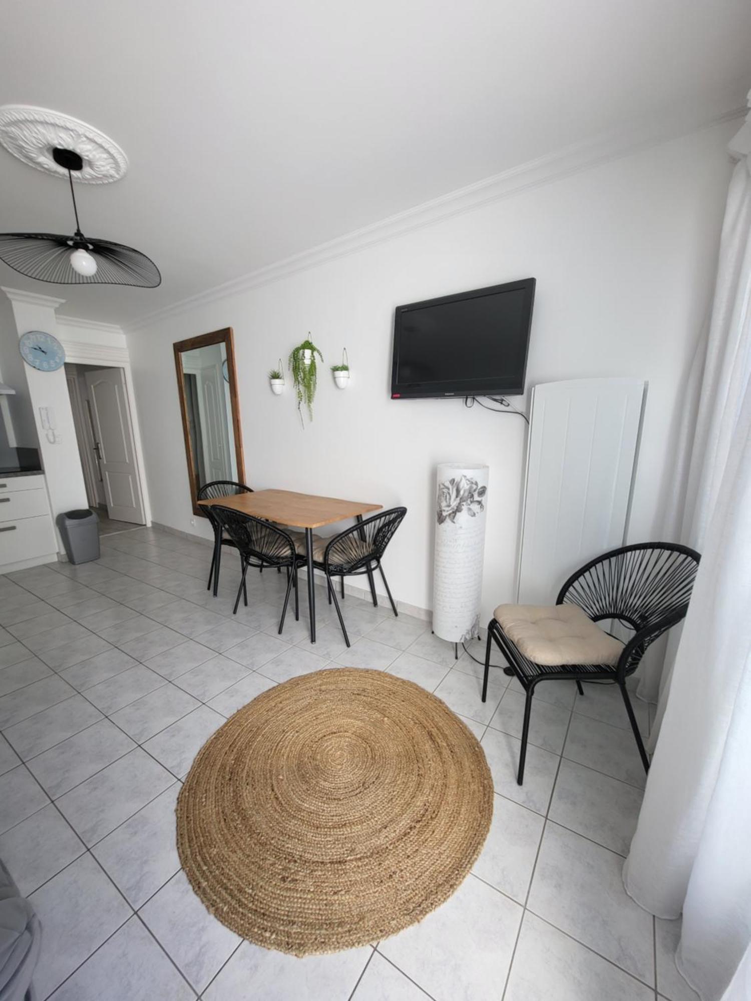 Remblai Des Sables D'Olonne - 2 Chambres - Parking Et Piscine Les Sables-dʼOlonne Buitenkant foto